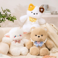 Un populaire ours en peluche de la série Animal. Il s'agit d'un jouet en peluche, d'un oreiller tendance et d'une figurine décorative.