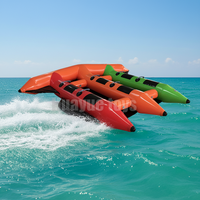 Jeu de sport fou PVC bateau banane gonflable pontons de mer en gros installations d'amusement aquatique