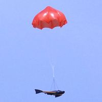 Parachute de 210g et 1,4m de rayon pour avion RC Skywalker X8 X7