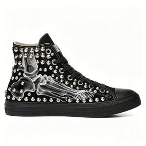 Chaussures de skate montantes personnalisées avec clous <span class=keywords><strong>argent</strong></span>és pour hommes, en toile, vente en gros, chaussures vulcanisées tendance et confortables pour la marche - Product Image 3