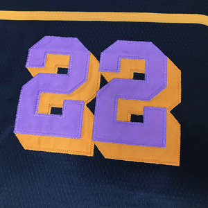 Maillot de basket-ball respirant en maille à la conception brodée personnalisée bon marché - Product Image 5