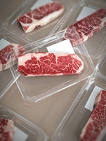 Barquette jetable transparente en PET pour steak et viande, personnalisable avec logo/design, matériau robuste, garde les aliments frais