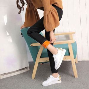 Jeans chauds taille haute pour femme, coupe slim droite, en denim épais doublé velours, extensibles, décontractés, pour l'automne et l'hiver - Product Image 6