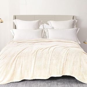 Mantas mullidas y cálidas Manta de cama barata al por mayor súper suave Manta de franela para todas las estaciones para el hogar - Product Image 1