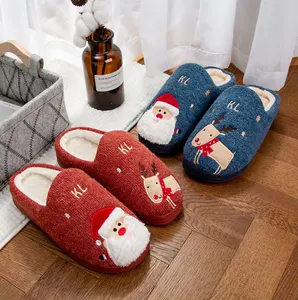 Großhandel Weihnachts pantoffel Indoor Soft Rubber Xmas Plüsch Winter pantoffeln für Frauen und Männer productos de navidad
