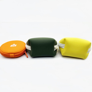 Tùy Chỉnh Neoprene Chống Sốc Bền <span class=keywords><strong>CD</strong></span> Trường Hợp Dây Kéo 1 Đĩa Công Suất Chống Tĩnh Thân Thiện Với Môi Nắp Kéo SD Thẻ Du Lịch Lưu Trữ - Product Image 2