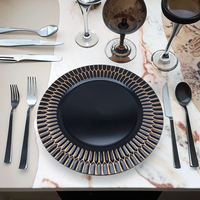 Assiette de présentation en plastique PP de 13 pouces, personnalisée, motif végétal, couleur sur mesure, Phnom Penh, pour mariage et fête, vente en gros