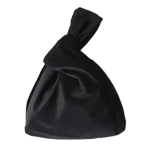 Selling Knot Closure Wrist Bag Portable Cosmetic Organizer Pouch luxury velvet drawstring cosmetic bags