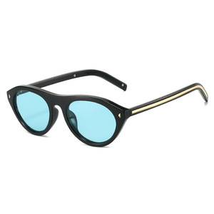Gafas de Sol Vintage al por Mayor con Montura Completa de PC y Protección UV400, Diseño Negro y Dorado para Mujer - Product Image 5