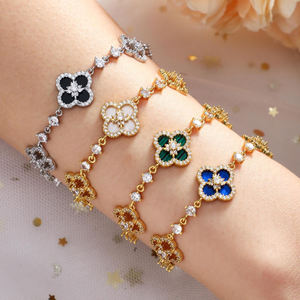 Nueva joyería <span class=keywords><strong>de</strong></span> llegada, pulsera <span class=keywords><strong>de</strong></span> cadena chapada en oro <span class=keywords><strong>de</strong></span> 14 quilates, pulseras <span class=keywords><strong>de</strong></span> perlas <span class=keywords><strong>de</strong></span> concha <span class=keywords><strong>de</strong></span> trébol <span class=keywords><strong>de</strong></span> cuatro <span class=keywords><strong>hojas</strong></span> para regalo <span class=keywords><strong>de</strong></span> aniversario, joyería <span class=keywords><strong>de</strong></span> fiesta - Product Image 3