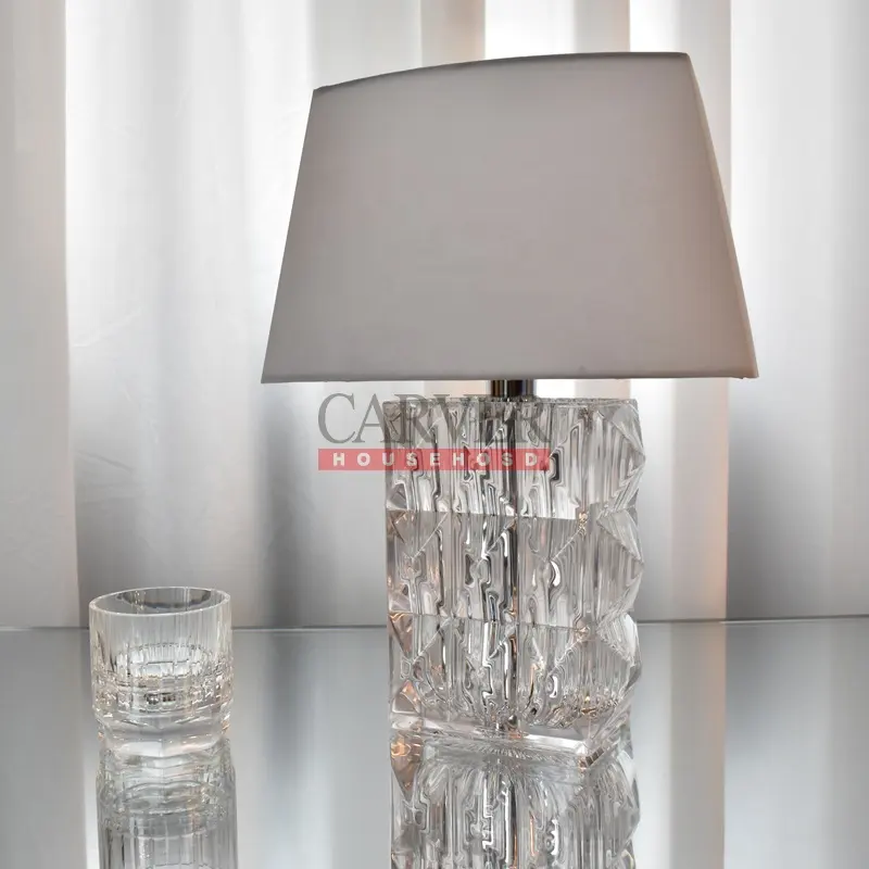 Modern style Simple fashion crystal table lamp for bed room High quality desk lamp for hotel