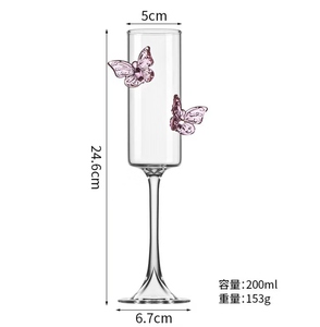 Copa de cristal de mariposa Rosa 3D romántica, copas de <span class=keywords><strong>vino</strong></span> de tallo a rayas elegantes para <span class=keywords><strong>vino</strong></span> tinto blanco, diseño bonito para el Día de San Valentín - Product Image 4