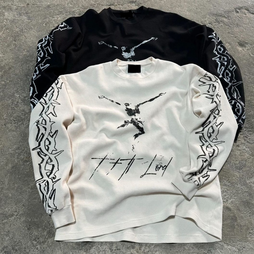 camiseta con estampado de graffiti de moda: