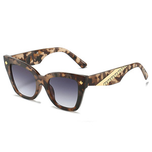 2025 nouvelle mode oeil de chat lunettes de <span class=keywords><strong>soleil</strong></span> hommes <span class=keywords><strong>doré</strong></span> décoration cadre lunettes de <span class=keywords><strong>soleil</strong></span> luxe Vintage dames léopard nuances - Product Image 6