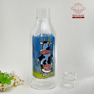 Graziose tazze per bevande a doppio strato con modelli di <span class=keywords><strong>vetro</strong></span> borosilicato ad alta capacità <span class=keywords><strong>bottiglia</strong></span> con coperchio - Product Image 2