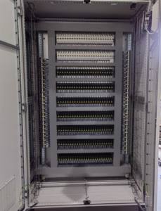 نظام لوحة تحكم هندسية معتمدة ضد الانفجار | تدمج الطاقة والتحكم المنطقي القابل للبرمجة والأجهزة الكهربائية لحلول التحكم في المناطق الآمنة - Product Image 2