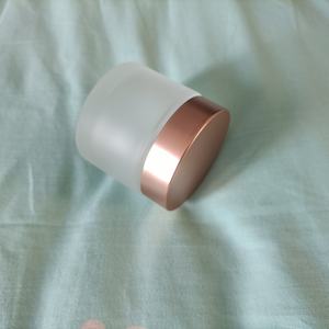 30g 50g 80g <span class=keywords><strong>petit</strong></span> pot de crème cosmétique en verre vide de luxe avec couvercle cuillère pour emballage de soins de la peau <span class=keywords><strong>beurre</strong></span> corporel baume pour le visage - Product Image 2