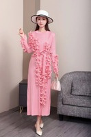 Robe de mariée plissée Miyake 2026 pour femme, style vintage, effet métallisé froissé, grande taille, taille naturelle, coupe trapèze, en mousseline, col en V, manches pétales