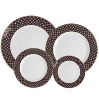 Ensemble d'assiettes en céramique à motif quadrillé coloré noir avec bordure dorée, élégantes assiettes de service en porcelaine pour la maison et l'hôtellerie