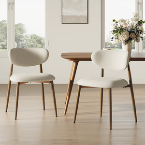 Sillas de Comedor Modernas Tosee - Respaldo Curvo de Tela Beige Claro, Patas de Madera Maciza Marrón Claro, 1 Año de Garantía para Cocina y Comedor - Product Image 1