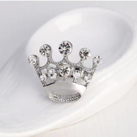 Accessoires de costume à broches créatifs personnalisés broche couronne en strass rétro creux pour hommes