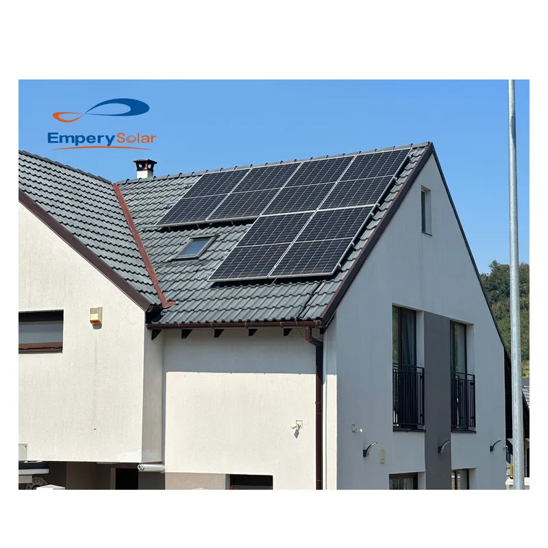 Sistema solare fotovoltaico domestico 5kw-15kw con batteria agli ioni di litio 5000W Kit di alimentazione ibrida solare certificata CE