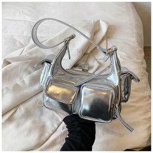 Fabricant de sacs multi-poches Hottie Style Ladies Bags Medium Women Shoulder Crossbody Compartment Bag - Product Image 1