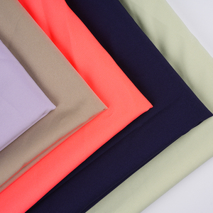 Tessuto in poliestere Spandex 100D a quattro vie elasticizzato per camicie e pantaloni di abbigliamento stampati - Product Image 1