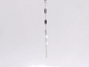 Collar Delgado de Platino Pt950 Blanco con Curva Suave y Eslabones Alargados para Mujer de Oficina, Uso Diario Minimalista - Product Image 5