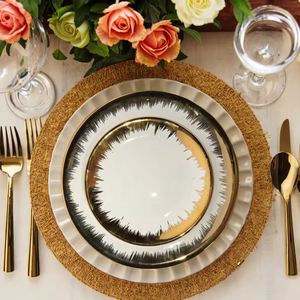 Assiettes en céramique élégantes blanches et à bord doré pour dîner, salade et dessert – Porcelaine – Article en gros très demandé - Product Image 5