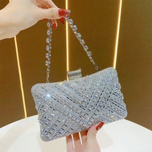 กระเป๋าคลัทช์คริสตัลประดับมุกสำหรับงานแต่งงาน งานพรอม งานราตรี - Product Image 3