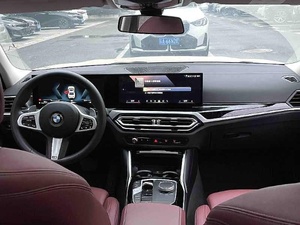 Véhicule d'<span class=keywords><strong>occasion</strong></span> <span class=keywords><strong>BMW</strong></span> Série 3 2024 325i M Sport Night Package 2.0L Essence Conduite à gauche Voitures d'<span class=keywords><strong>occasion</strong></span> - Product Image 3
