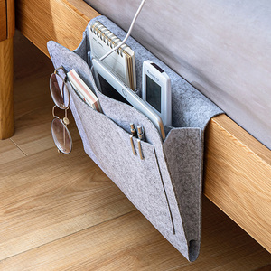 Sac <span class=keywords><strong>de</strong></span> rangement <span class=keywords><strong>de</strong></span> chevet feutre matériel sac suspendu téléphone portable tablette paquet <span class=keywords><strong>de</strong></span> rangement chevet panier suspendu sac en feutre suspendu - Product Image 4