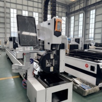 Machine de découpe laser à fibre CNC économique 120 Chuck pour le traitement automatique des tubes métalliques ronds, carrés et rectangulaires