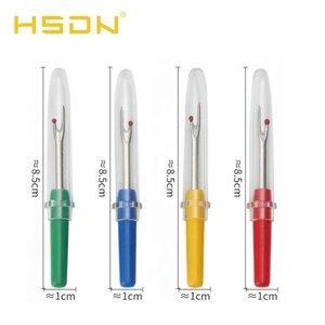 Piccolo taglia-cuciture assortito colorato, strumento da cucito per rimuovere punti e fili dai vestiti - Product Image 2