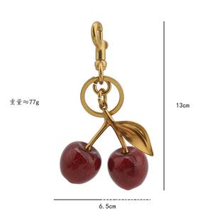 Porte-Clés Pendentif Breloque Cerise Lilangda, Accessoire Haut de Gamme et Décoration Exquise Meilleure Vente pour Sac à Main et Sac à Bandoulière - Product Image 5