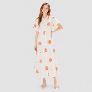 Abito Lungo Estivo Bohemien in Lino con Stampa Floreale, Vestito Maxi a Maniche Corte con Bottoni, Stile Etnico Arancione Ricamato Bianco - Product Image 2