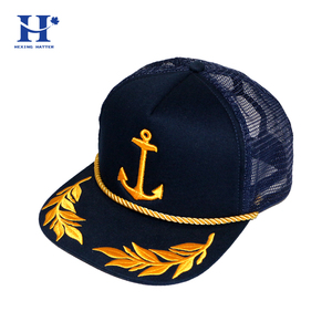 à bord plat à 5 panneaux maille <span class=keywords><strong>blanc</strong></span> <span class=keywords><strong>snapback</strong></span> camionneur camp maille suède patch logo casquettes de camionneur avec patch tissé - Product Image 1