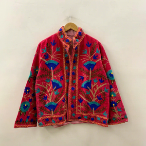Chaqueta de Terciopelo Bordada Rosa Real Premium para Mujer, Prenda Tradicional Rajasthani Hecha a Mano, Abrigo de Invierno Estilo Boho Chic - Product Image 1