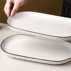 Assiette de poisson rectangulaire en céramique minimaliste nordique de 12 pouces avec relief épais et motif végétal assiette à <span class=keywords><strong>sushi</strong></span> créative personnalisée - Product Image 5