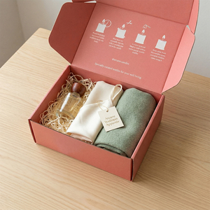 Boîte à vêtements personnalisée, fabrication directe, OEM ODM, boîte d'expédition pour vêtements haut de gamme et lancement de marque - Product Image 1