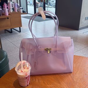 <span class=keywords><strong>Sac</strong></span> <span class=keywords><strong>à</strong></span> <span class=keywords><strong>main</strong></span> pliable Kiikii Jellybirkin Jelly TPU transparent grande capacité platine pour usage quotidien - Product Image 3