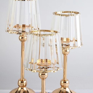 Lanternes et <span class=keywords><strong>Bougeoirs</strong></span> en Cristal Doré ou Argenté pour Mariage et Décoration Intérieure de Luxe - Product Image 6