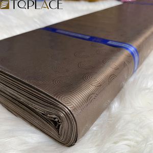 Tissu Atiku pour Hommes Nouveau Design Maille Jaune de Haute Qualité Matériaux Nigérians pour Grandes Occasions de Fête - Product Image 3