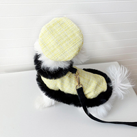 Harnais et laisse élégants pour animaux de compagnie : cape tendance pour chat et chien