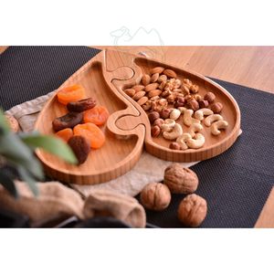 Plateau de service divisé en bambou Forme de coeur Design Salade de fromage Fruits Plats en bois - Product Image 2