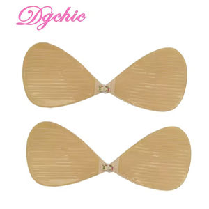 <span class=keywords><strong>Soutien</strong></span>-<span class=keywords><strong>gorge</strong></span> invisible adhésif sans bretelles pour femmes grandes tailles, avec pétales push-up fins et respirants – Accessoire intime très demandé - Product Image 5