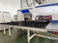 Máquina Punzonadora CNC Automática para Chapa Metálica, Fabricada en China, para la Industria Metalúrgica
