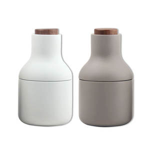 ชุดเครื่องบดเกลือและพริกไทยแบบทำจากไม้ชุดเครื่องบดเกลือและพริกไทยดีไซน์ใหม่ด้วยมือ - Product Image 1