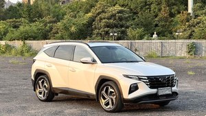 Hyundai <span class=keywords><strong>Tucson</strong></span> L SUV Usado, Volante a la Izquierda, Techo Solar Panorámico, Bajo Kilometraje, Asientos Calefactables, Estado Original - Product Image 3